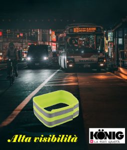 Protezione passiva tramite fasce fluorescenti da applica a strap sulla caviglia